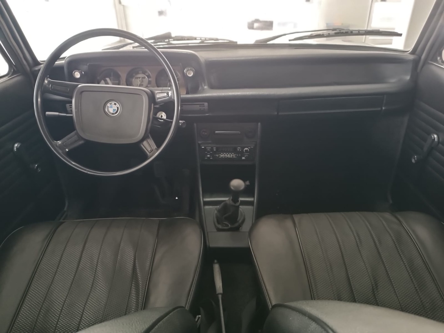 BMW 1502 1.6