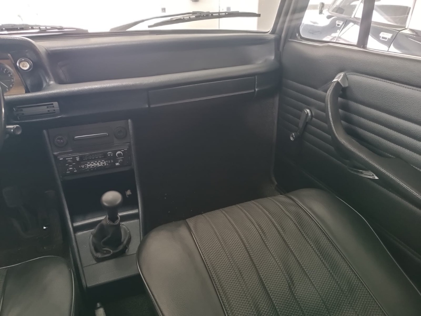 BMW 1502 1.6