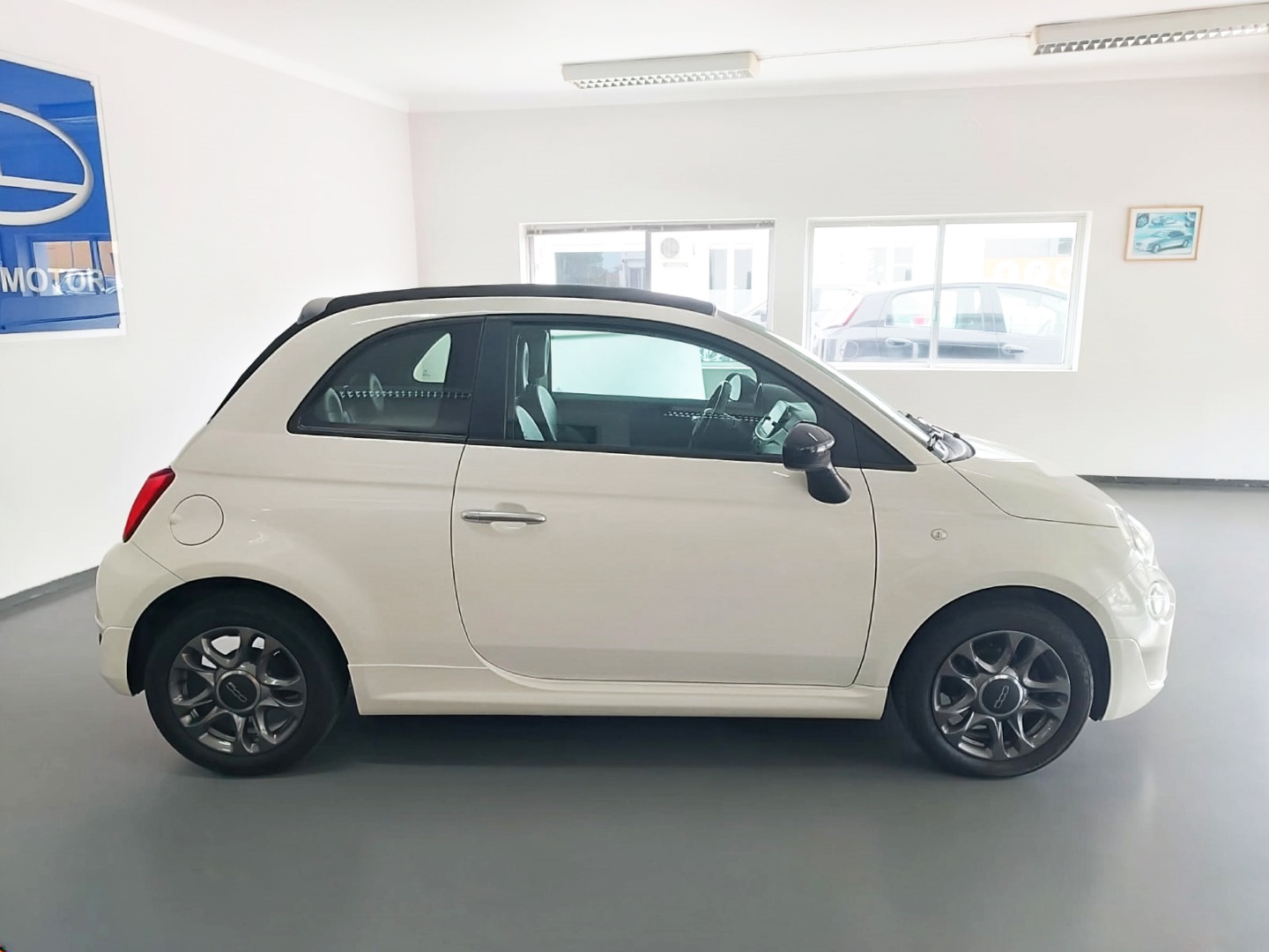Fiat 500C 1.0 Hybrid Lounge