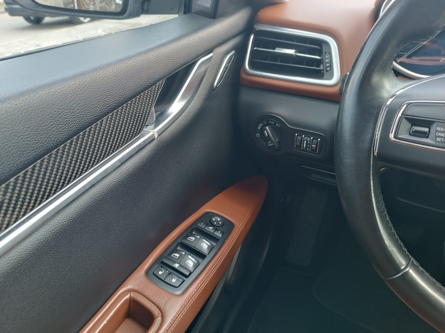 Maserati Ghibli 3.0 V6 GranLusso