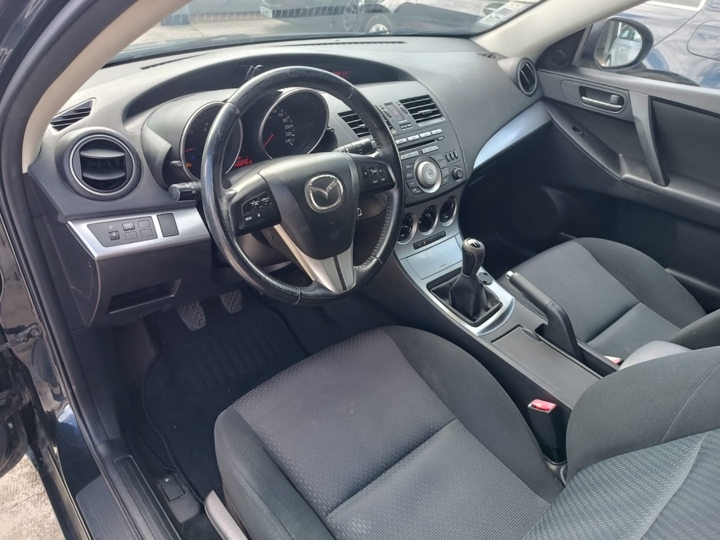 Mazda 3 MZ-CD 1.6 Sport