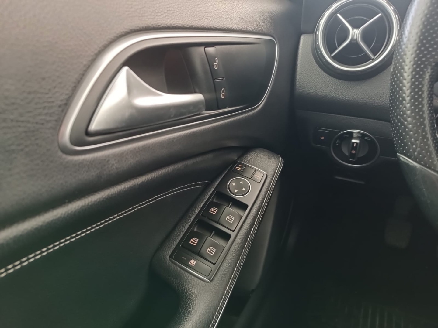 Mercedes-Benz GLA 180 d Urban