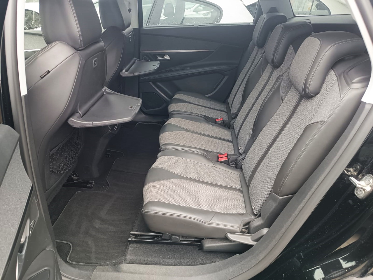 Peugeot 5008 1.5 BlueHDI ALLURE EAT8