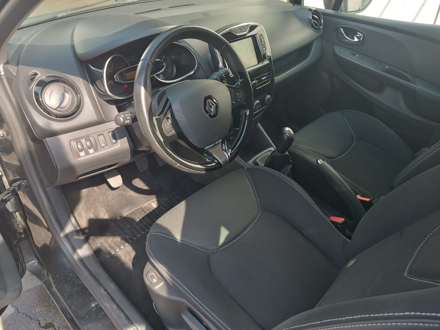 Renault Clio Sport Tourer 0.9 TCe Limited