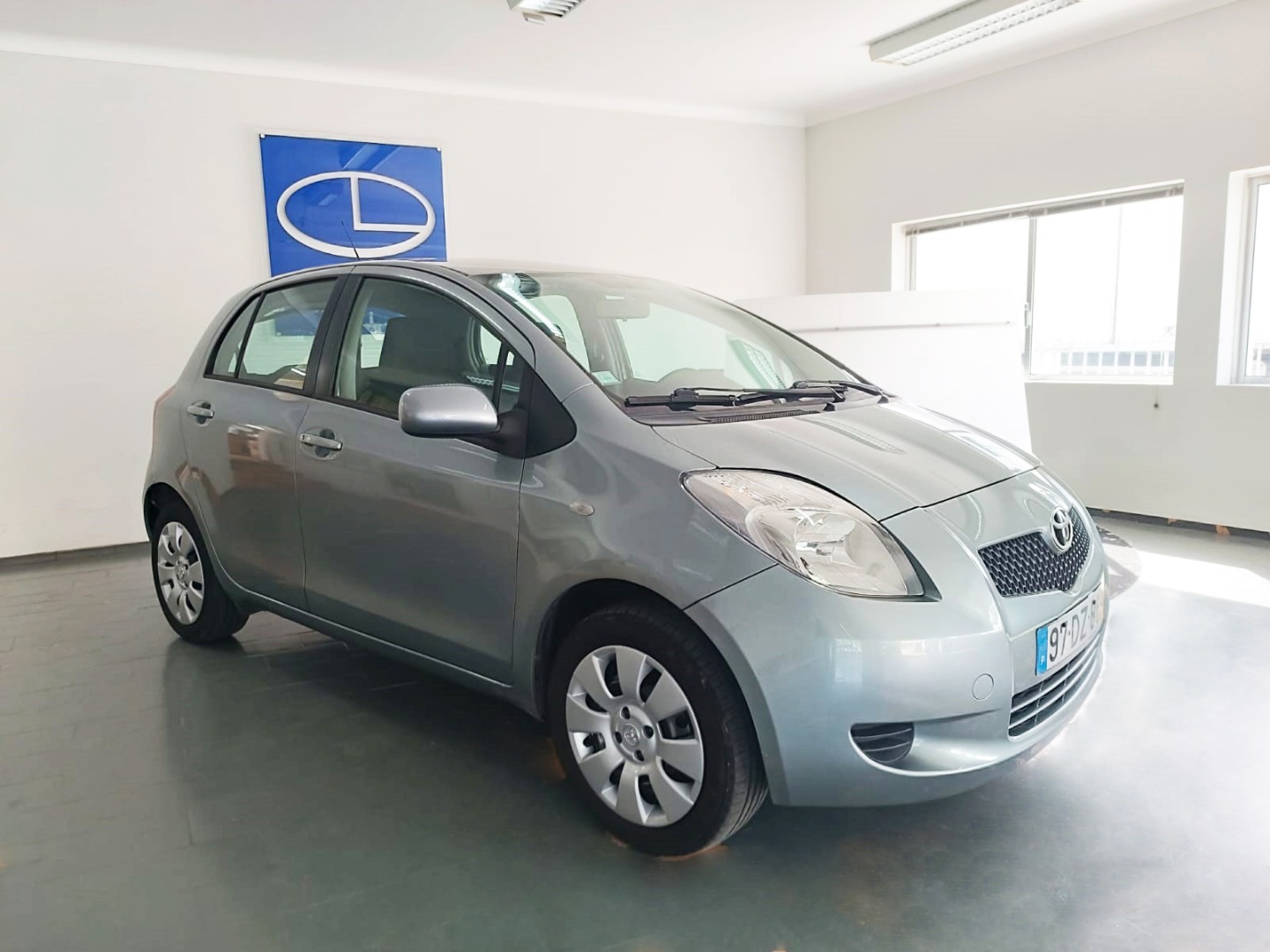 Toyota Yaris 1.0 VVT-i AC