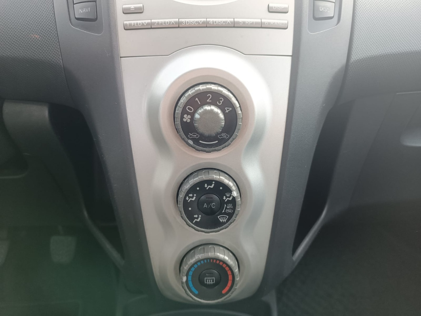 Toyota Yaris 1.0 VVT-i AC