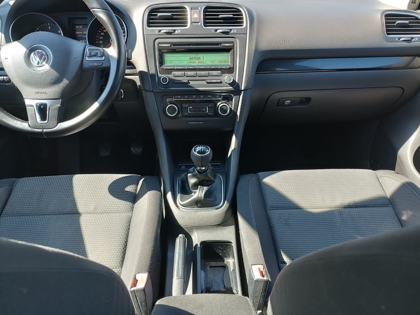 Volkswagen Golf 1.6 TDi Confortline