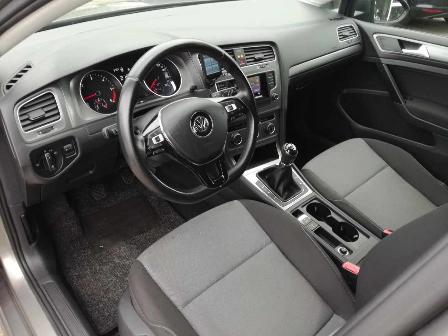 Volkswagen Golf 1.6 TDi Confortline