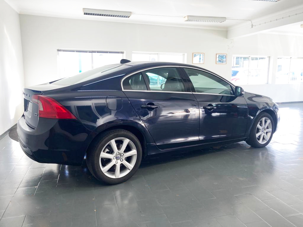 Volvo S60 2.0 D3 Momentum Geartronic