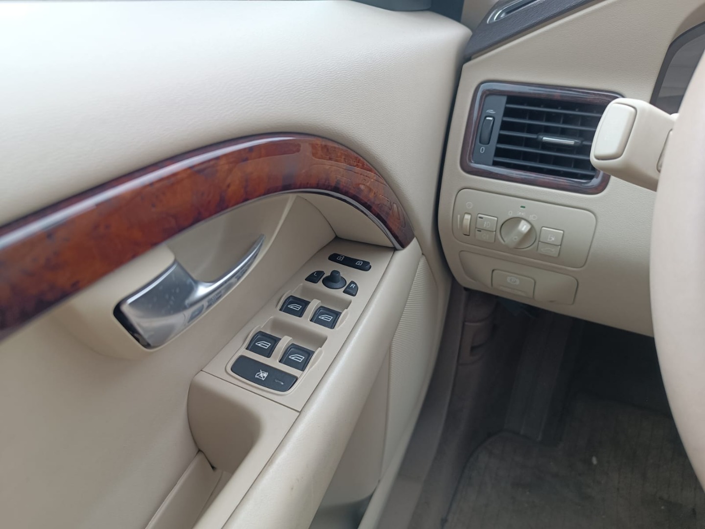 Volvo S80 2.4 D5 Executive