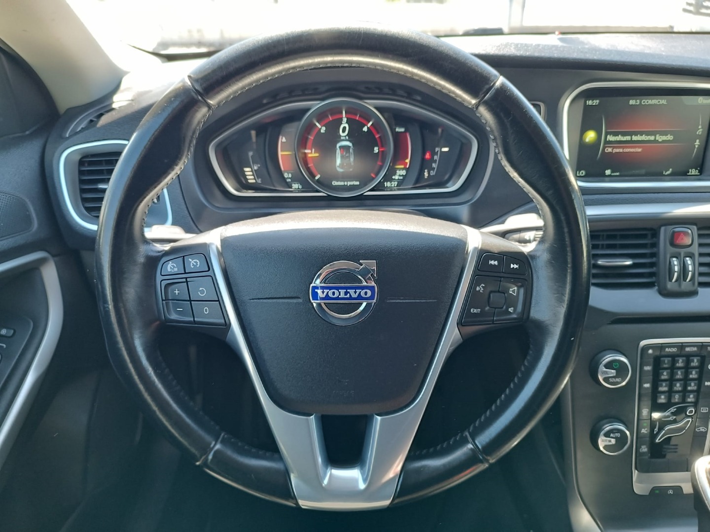 Volvo V40 1.6 D2 Momentum Powershift Eco