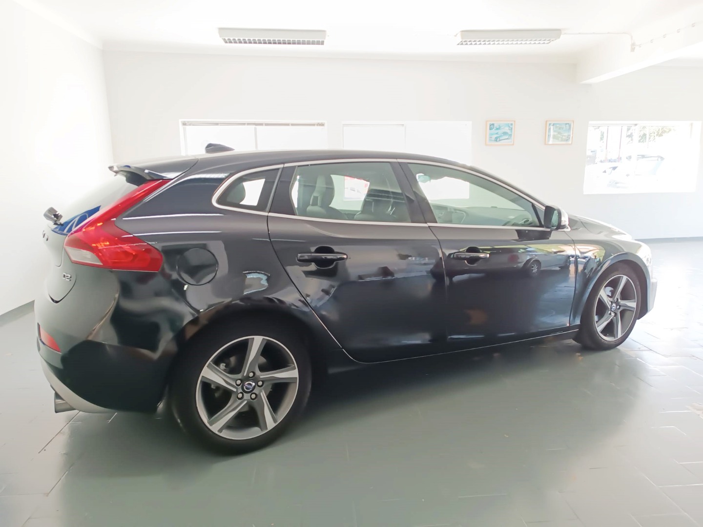 Volvo V40 1.6 D2 R-Design